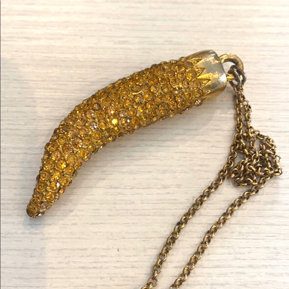 Gold pendant